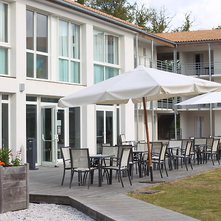 Vacanceole - Le Domaine Du Chateau - La Rochelle / Ile De Re Lagord Exterior photo