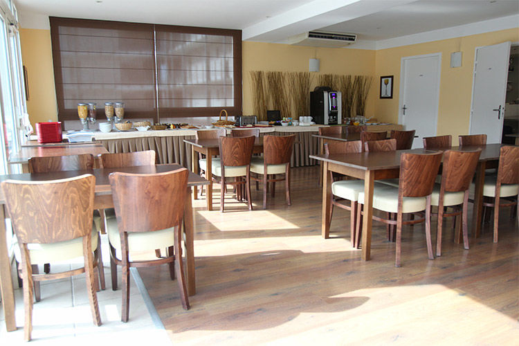 Vacanceole - Le Domaine Du Chateau - La Rochelle / Ile De Re Lagord Restaurant photo
