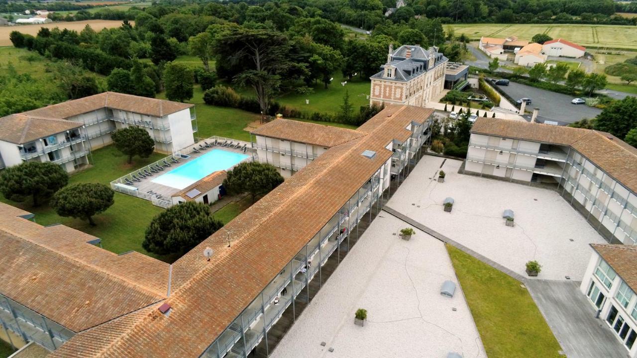 Vacanceole - Le Domaine Du Chateau - La Rochelle / Ile De Re Aparthotel Lagord Exterior photo